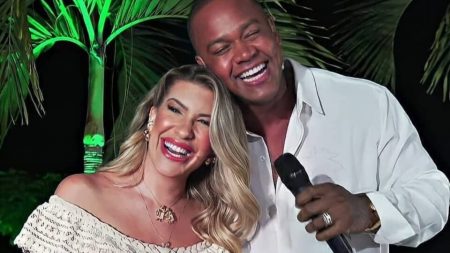 Em live, Lore Improta e Léo Santana revelam sexo do primeiro filho