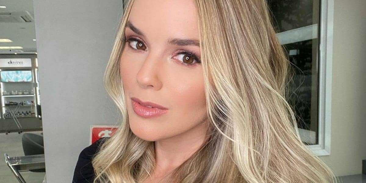 Thaeme revela dúvida sobre o que fazer com as filhas após voltar a fazer shows