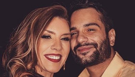 Simony toma atitude com o esposo após ele perder aliança