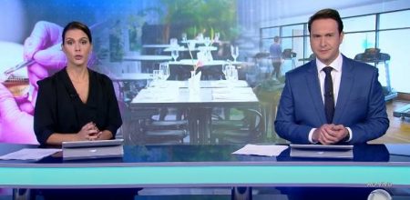 Jornal da Record chama protesto contra Bolsonaro de manifestação a favor do auxílio; JN desmente
