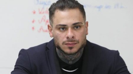 Leo Stronda é condenado a entregar prêmio de sorteio a seguidor após processo