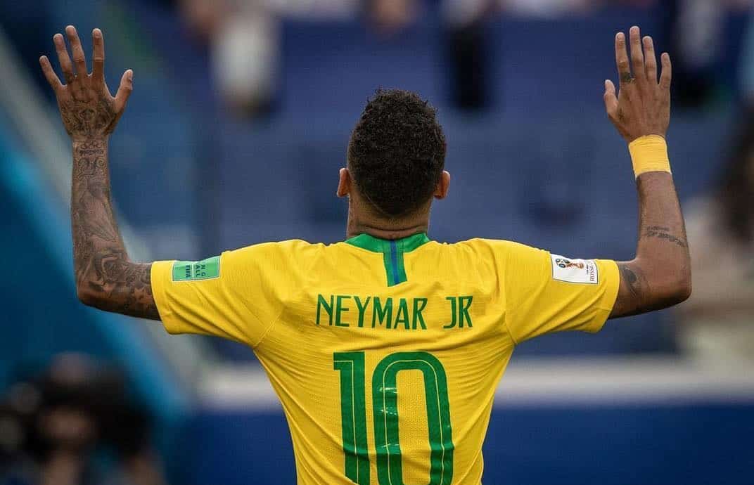 Jogadores da Seleção Brasileira se recusam a jogar a Copa América e iniciam rebelião
