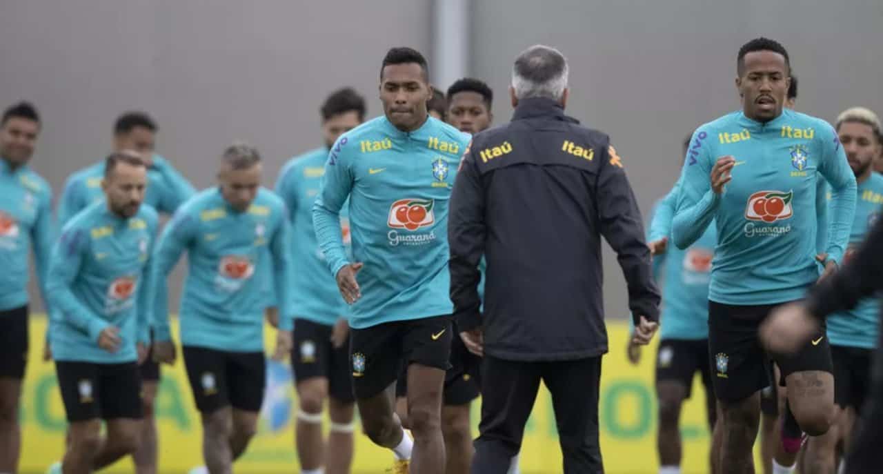 Seleção Brasileira decide disputar a Copa América e CBF mantém Tite como técnico