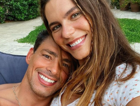 Mulher de Cauã Reymond, Mariana Goldfarb causa ao mostrar corpão escultural