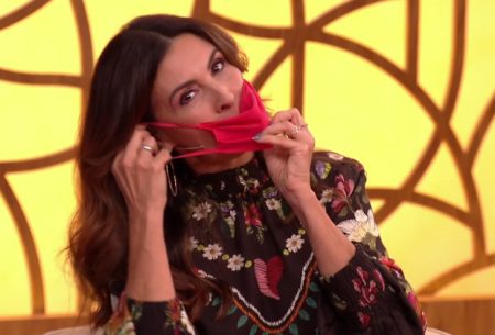 Fátima Bernardes põe máscara ao vivo e manda recado para Bolsonaro na Globo