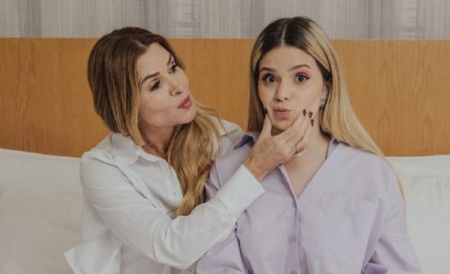 Mãe de Viih Tube diz que chama a atenção de homens novinhos e faz revelação