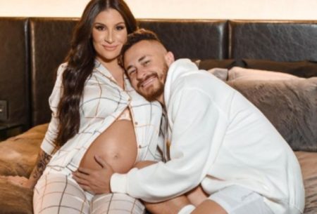 Bianca Andrade posta vídeo fofo ao completar 8 meses de gestação
