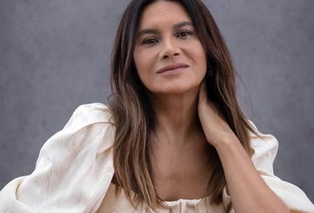 Globo decide tirar Dira Paes do elenco de Sob Pressão