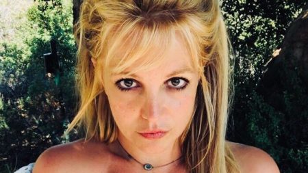 Britney Spears afirma que é impedida de engravidar por causa de tutela abusiva