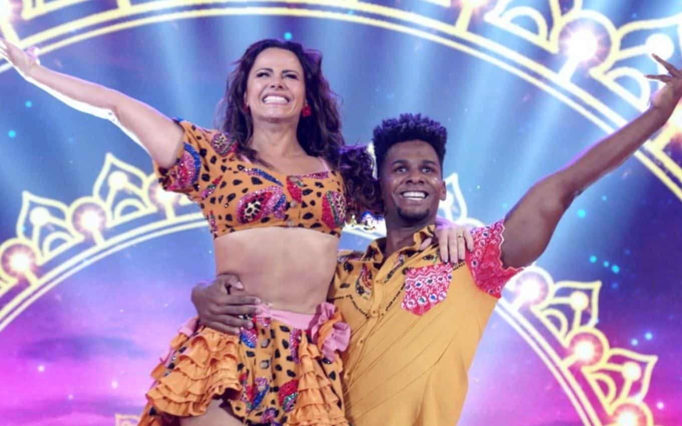 Parceiro de Viviane Araújo se posiciona após deixar a Super Dança dos Famosos