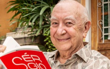 Aos 82 anos, Sergio Mamberti é internado na UTI para tratar pneumonia