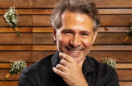 Sem contrato com a Globo, Nelson Freitas aposta em período sabático fora do país