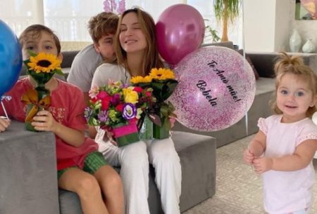“Estou pagando meus pecados”, diz Claudia Leitte sobre filhos