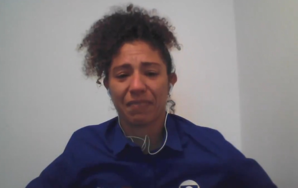 Cristiane chora após eliminação da Seleção Feminina nos Jogos Olímpicos