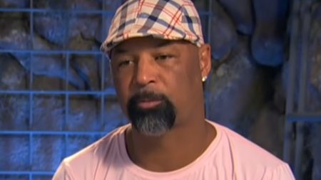 Ilha Record: Dinei é mandado para o Exílio e ameaça desistir do reality show