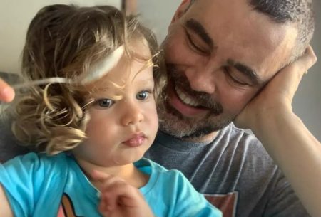 Carmo Dalla Vecchia esclarece situação envolvendo o filho e faz revelação surpreendente