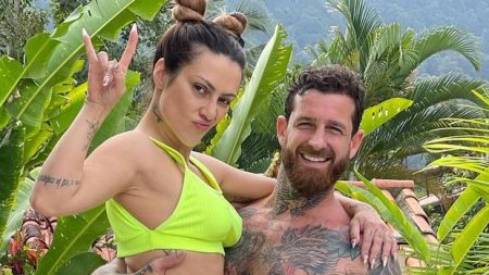 Cleo Pires revela como “pediu” atual esposo em casamento e entrega planos do casal