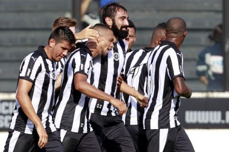 Operário-PR x Botafogo: Saiba onde assistir ao vivo e online a partida