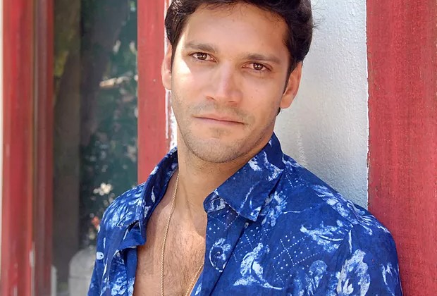 Armando Babaioff revela preocupação com personagem gay em Tititi