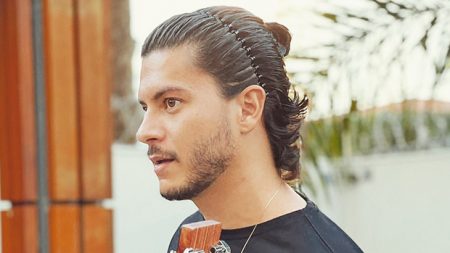Arthur Aguiar divide opiniões após radicalizar o visual