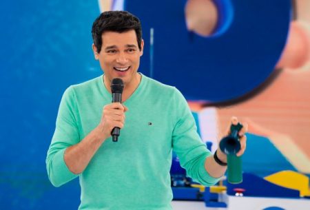 Celso Portiolli surpreende e revela que estúdio do SBT é mal-assombrado