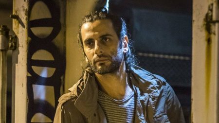 Flávio Tolezani relembra experiência na Cracolândia para Verdades Secretas: “Era pesado”