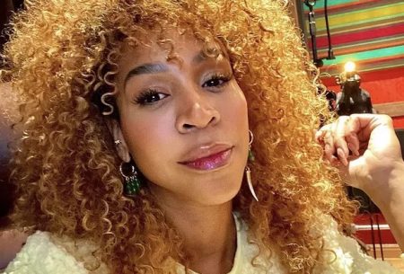 Karol Conká abre o jogo sobre ataques na web: “Me tornei um ícone”