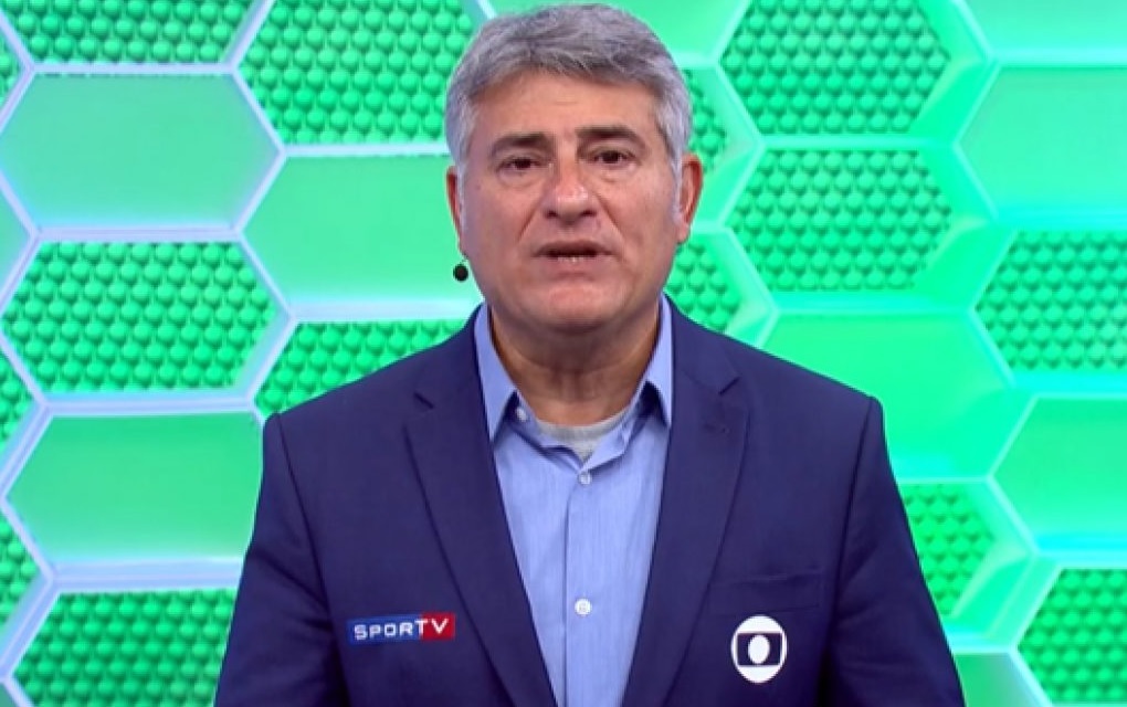 Cleber Machado troca as bolas e chama Domingão de Caldeirão ao vivo na Globo