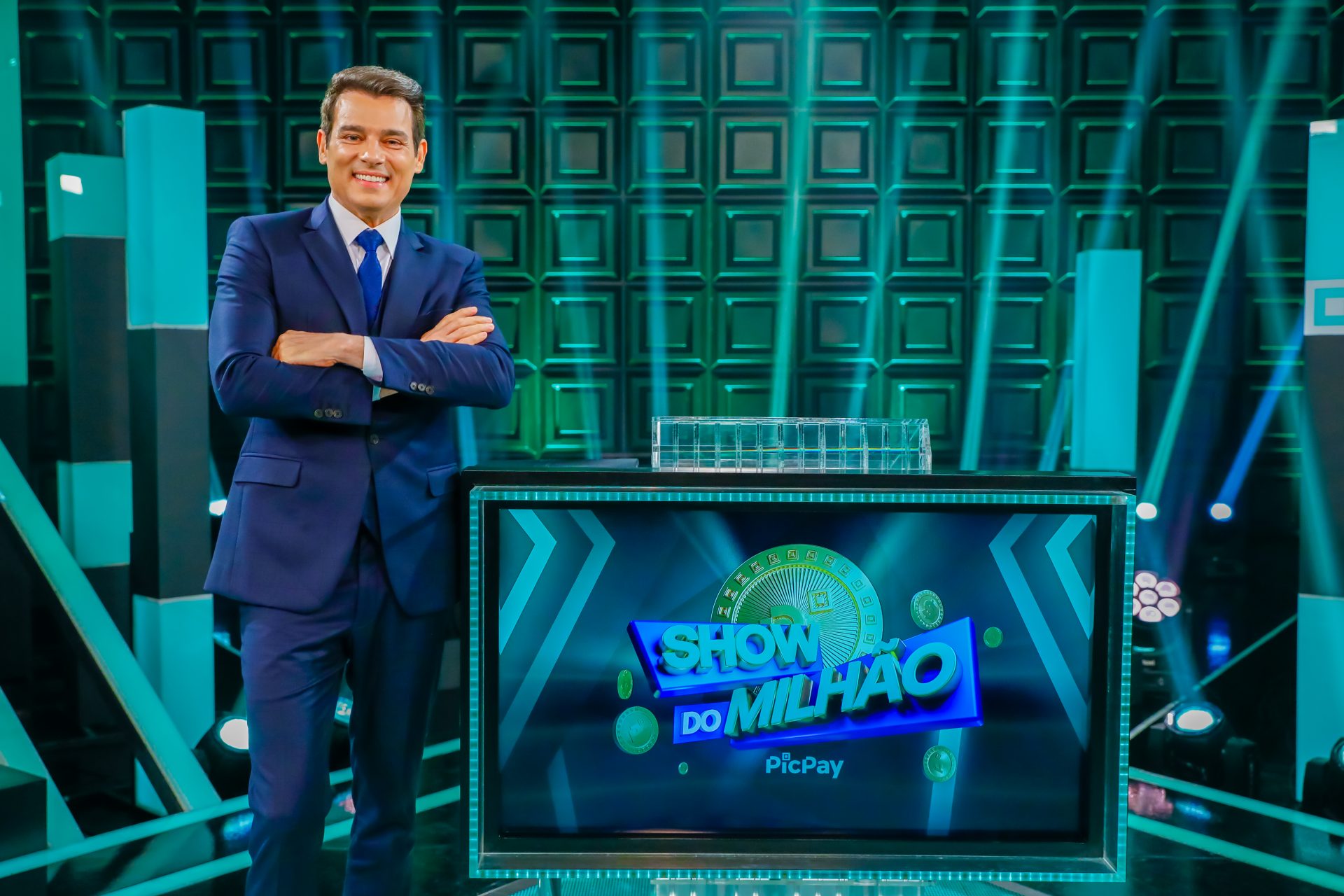 Celso Portiolli faz revelação sobre Silvio Santos e gravações do Show do Milhão