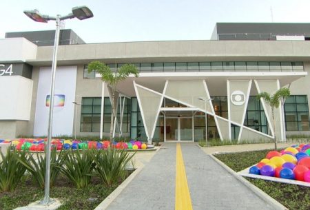 Globo toma decisão, começa a flexibilizar medidas contra a Covid-19 e retoma plateia