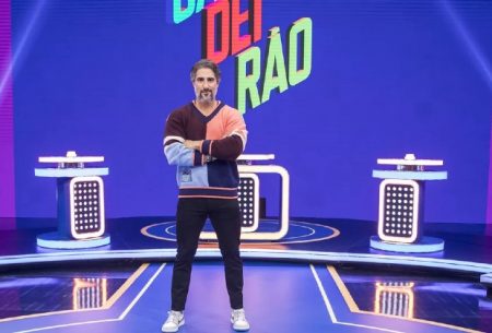 Marcos Mion usa suéter de R$ 6 mil em estreia no Caldeirão