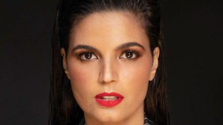 Após ser detonado, paparazzo expõe atitude de Emanuelle Araújo