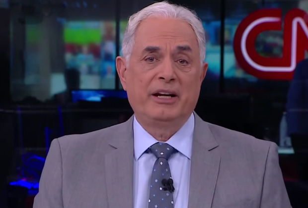 William Waack volta a trocar os nomes na CNN Brasil e cita Jornal Nacional