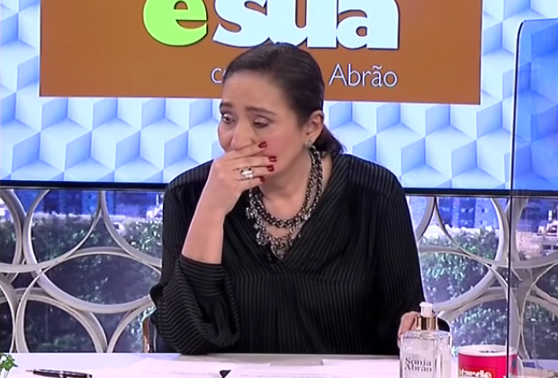 Sonia Abrão recebe notícia da morte de Dudu Braga ao vivo e chora na RedeTV!