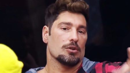 A Fazenda 2021: Victor Pecoraro expõe sua estratégia de jogo e explica decisão