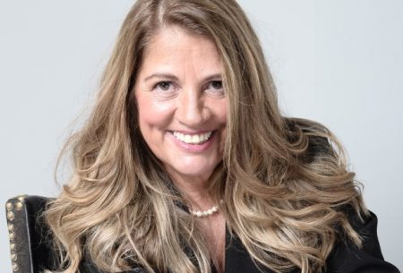 Tássia Camargo faz desabafo ao falar sobre mudança da Globo e revela carta que recebeu de Lula