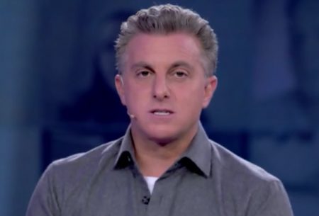 Luciano Huck surpreende e afirma que filhos zoam seu sotaque paulistano