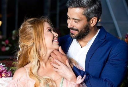 Modelo que beijou Joelma em clipe tem namorada e fotos são expostas
