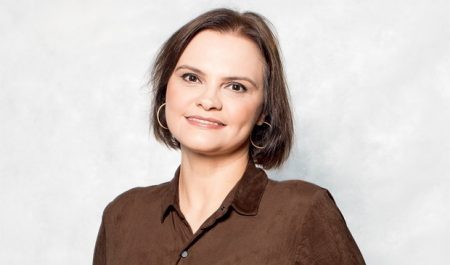 Autora de sete temporadas de Malhação faz desabafo sobre atitude da Globo