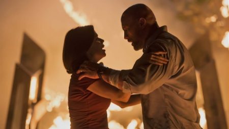 Filme da Tela Quente de Segunda (04/10): Arranha-Céu: Coragem Sem Limite