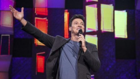 Record barra jurados do Canta Comigo que não tomaram vacina