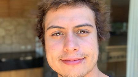 Francisco Vitti é banido do Tinder e se arrepende após postar áudios gemendo