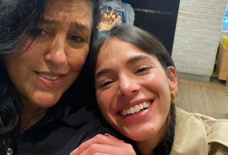 Regina Casé celebra encontro com Bruna Marquezine: “Que delícia”