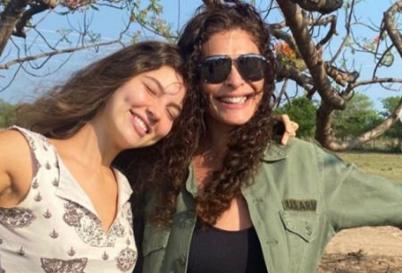 Juliana Paes mostra bastidores de gravações no Pantanal e fala do remake