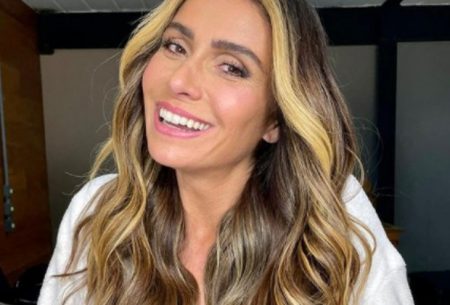 Giovanna Antonelli surge sem roupa na cama e deixa seguidores eufóricos