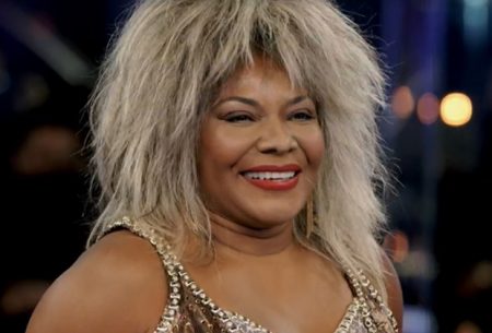 Margareth Menezes arrasa como Tina Turner e consegue feito raro no Show dos Famosos