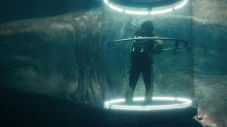 Filme da Tela Quente de Segunda (25/10): Megatubarão