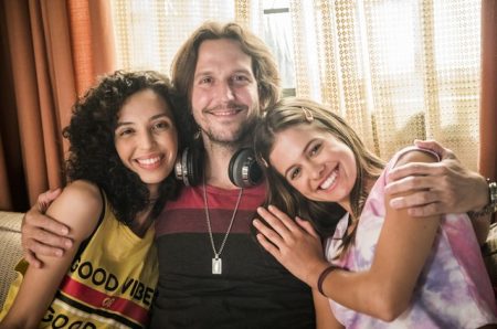 Vladimir Brichta comemora conquista de papel pela filha em novela da Globo