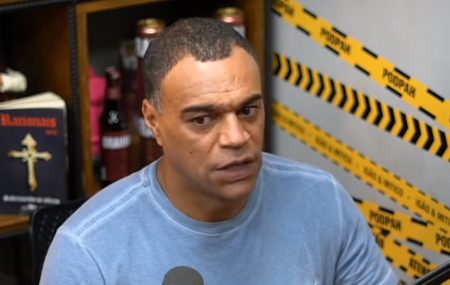 Denílson revela mal-estar com Adriano Imperador: “Queria me pegar”