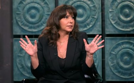 Após 33 anos, Renata Castro Barbosa deixa o elenco da Globo